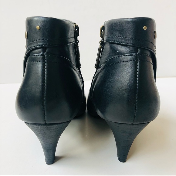 Seychelles Black Smooth Leather Ankle Bootie Sz-8 - Picture 6 of 10